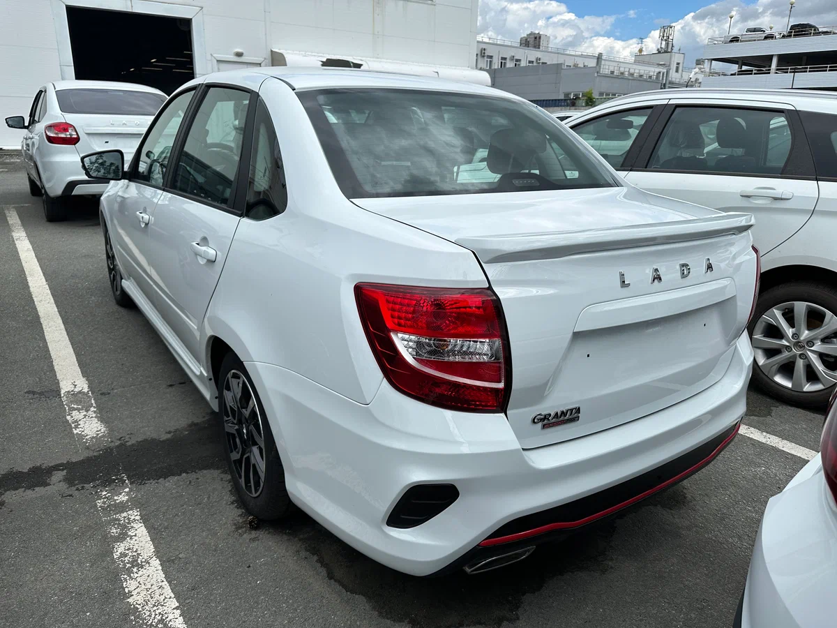 Lada Granta Sportline в ваш город - фото №4