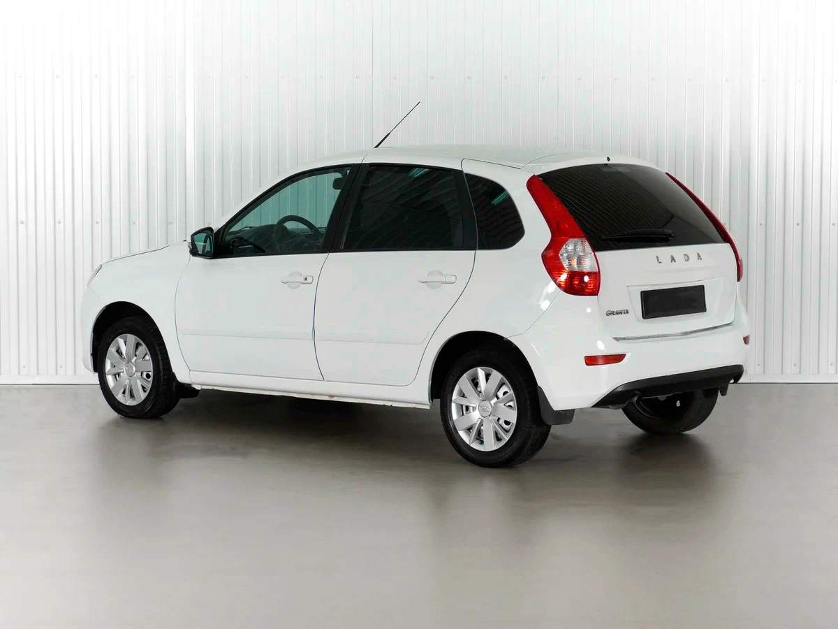 Lada Granta Хэтчбек в ваш город - фото №2